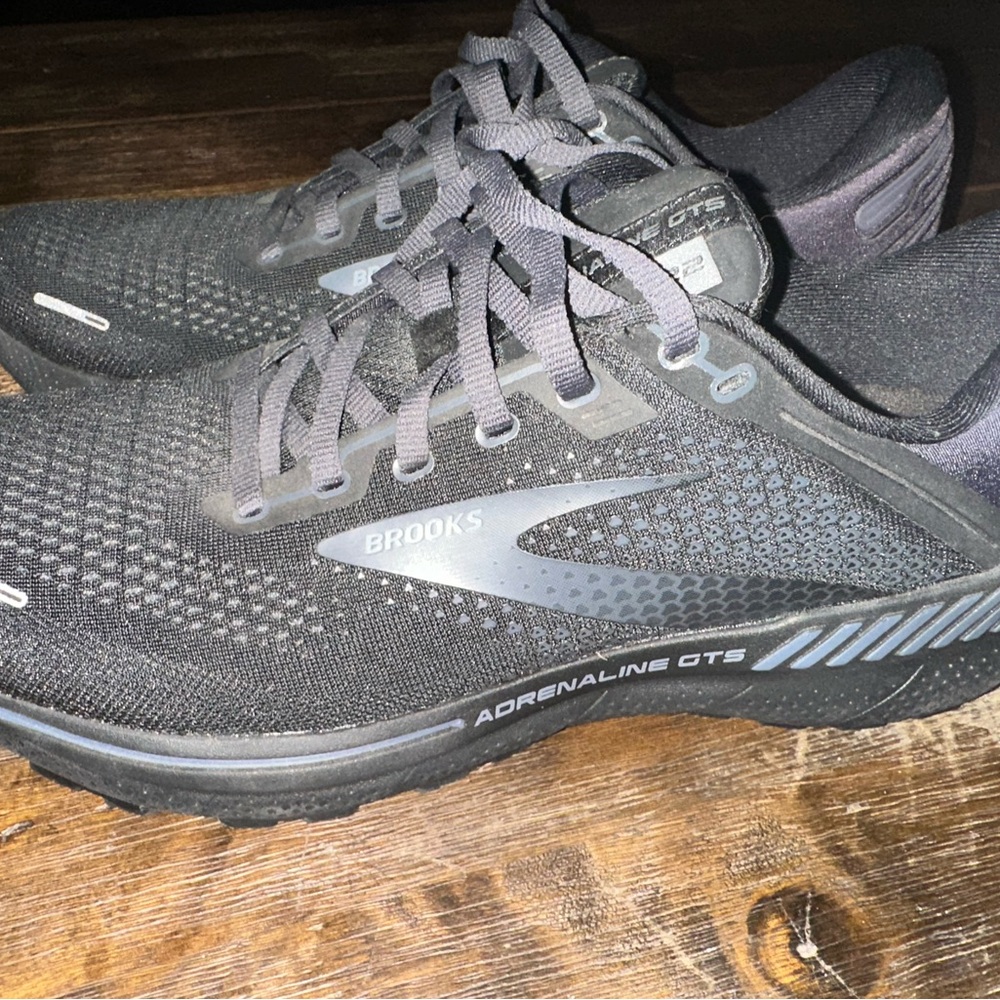 Brooks Adrenaline GTS Men's black Athletic Shoes